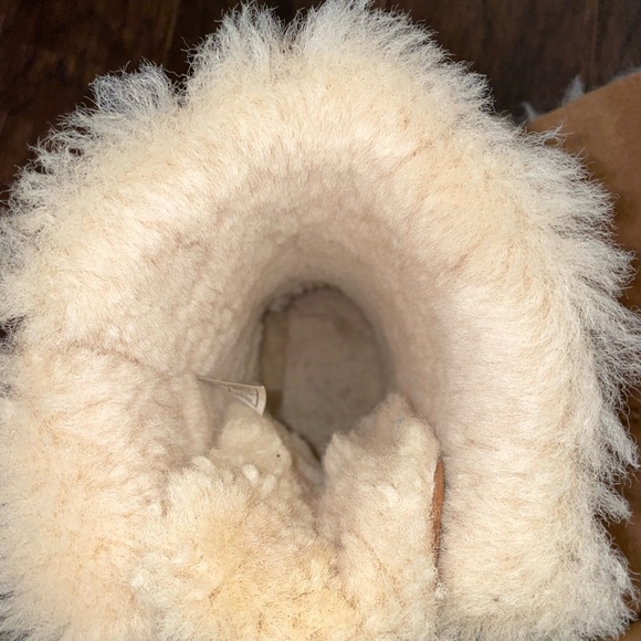 UGG boots - Picture 3 of 3